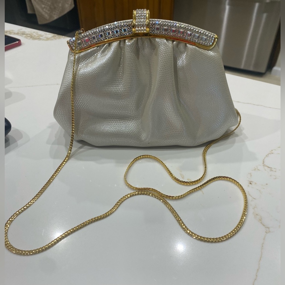 Elegant Clutch with Gold Chain